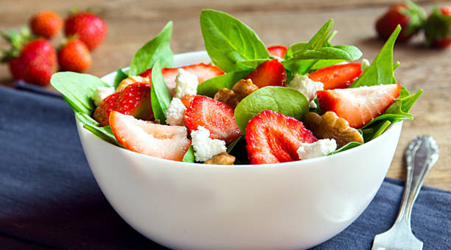 strawberry peanut salad